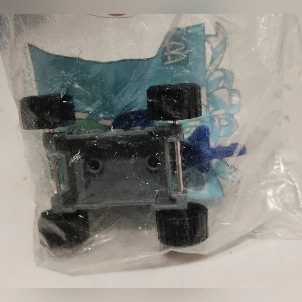 McDonalds Happy Meal Toy Totally Toy Holiday Hot Wheels Attack Pack 1993 Vintage